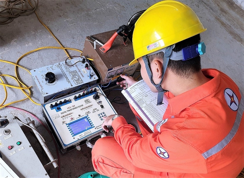 Điện lực thành phố Thanh Hóa đưa dịch vụ điện lực đến với khách hàng Điện lực thành phố Thanh Hóa đưa dịch vụ điện lực đến với khách hàng