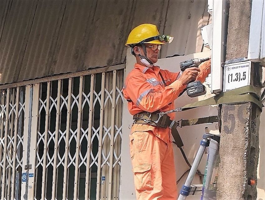 Điện lực thành phố Thanh Hóa đưa dịch vụ điện lực đến với khách hàng Điện lực thành phố Thanh Hóa đưa dịch vụ điện lực đến với khách hàng