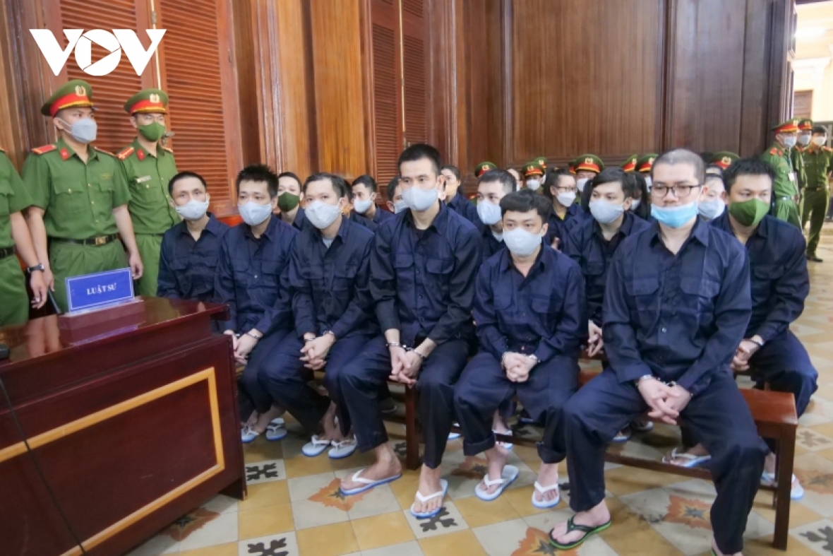 Nguyễn Thái Luyện bị đề nghị án chung thân, vợ và em trai bị đề nghị 30 năm tù