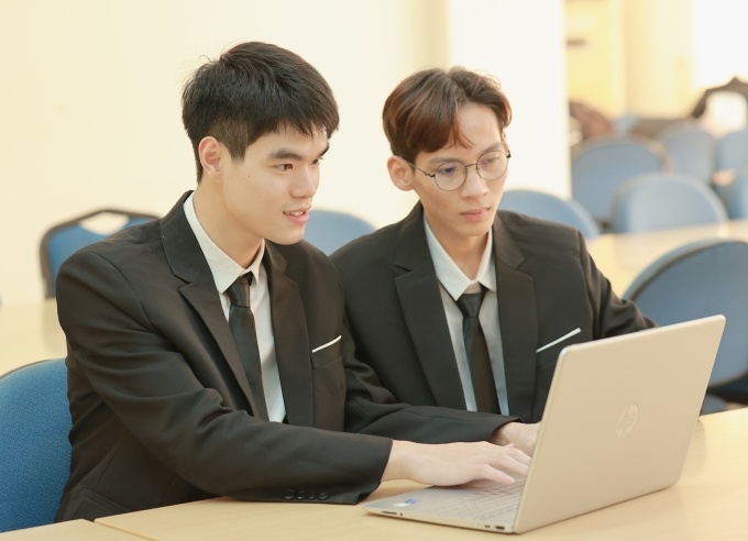 Đại học dùng AI gọi báo điểm cho bố mẹ sinh viên Đại học dùng AI gọi báo điểm cho bố mẹ sinh viên