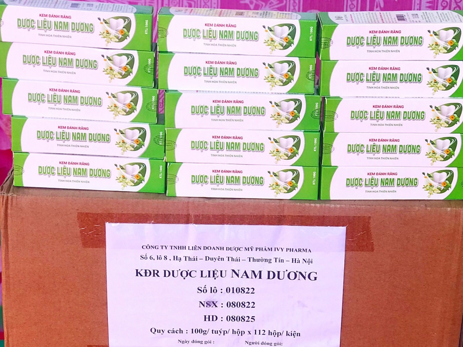 Dược Mỹ Phẩm Nam Dương trao tặng 700 suất quà cho các em nhỏ vùng biên giới