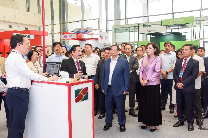 Các giải pháp công nghệ hiện đại được Agribank trình diễn tại sự kiện Chuyển đổi số ngành Ngân hàng năm 2024