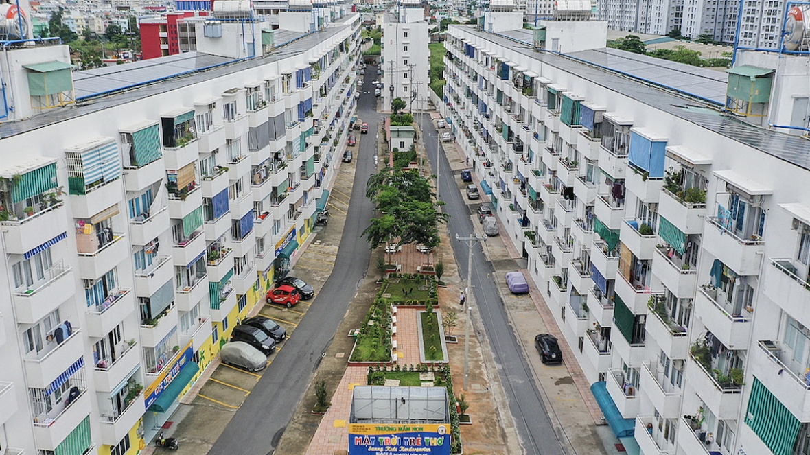 Phát triển nhà ở xã hội tại TP.HCM: Khó chồng khó