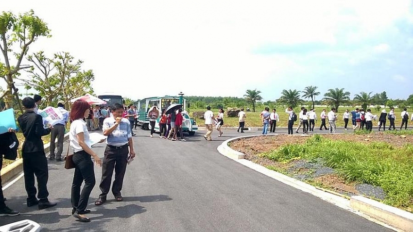 Thị trường đất nền vùng ven 6 tháng cuối năm sẽ diễn biến thế nào? Thị trường đất nền vùng ven 6 tháng cuối năm sẽ diễn biến thế nào?