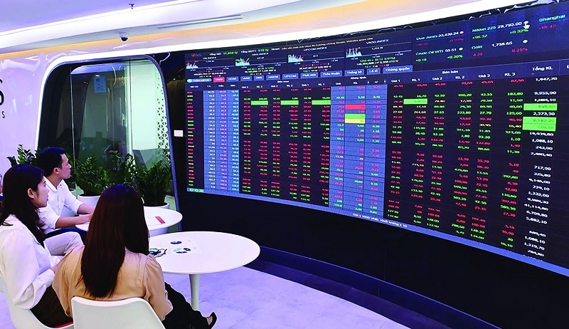 Chứng khoán: Lợi nhuận tăng trưởng mạnh, định giá ngắn hạn kém hấp dẫn | DIỄN ĐÀN TÀI CHÍNH Chứng khoán: Lợi nhuận tăng trưởng mạnh, định giá ngắn hạn kém hấp dẫn | DIỄN ĐÀN TÀI CHÍNH