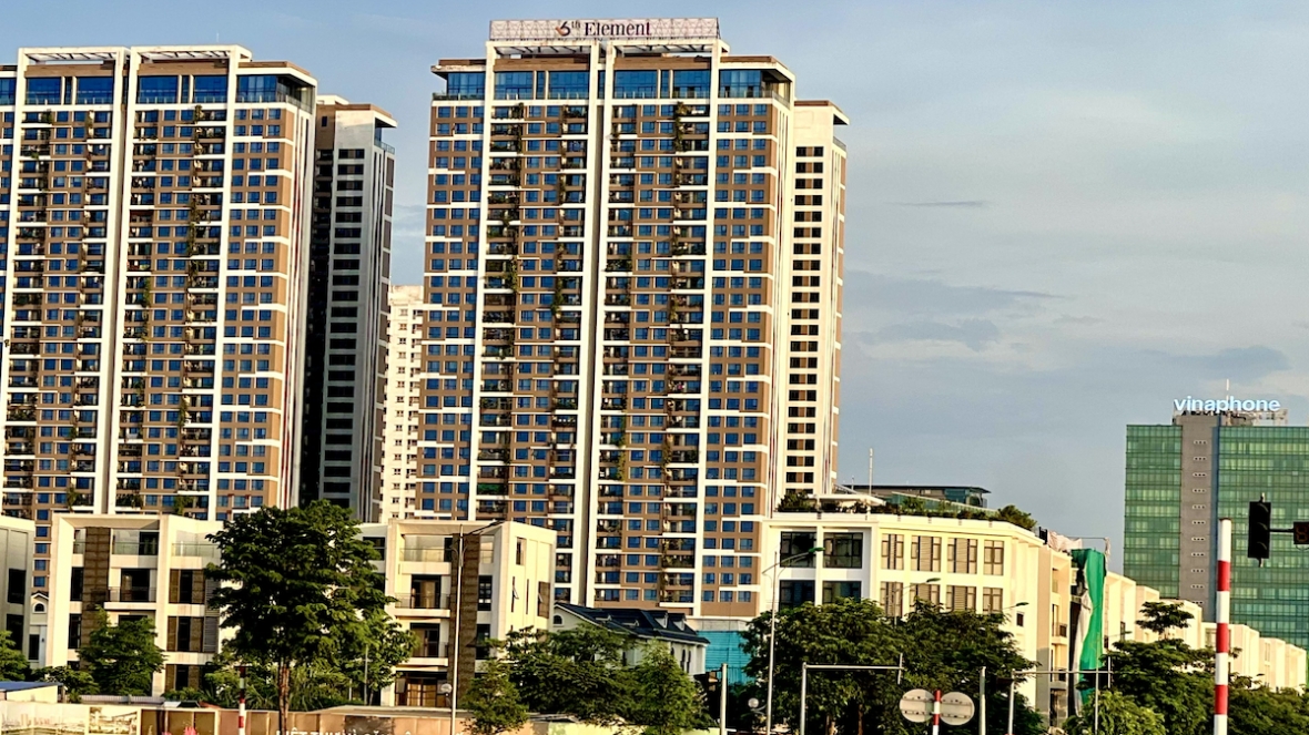 Chót vót giá chung cư