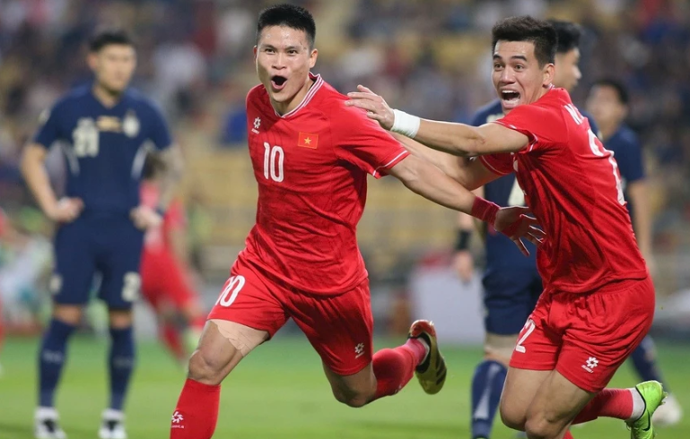 Báo Thái Lan khẳng định đội nhà 'ăn đứt' tuyển Việt Nam ở ASEAN Cup 2024 Báo Thái Lan khẳng định đội nhà 'ăn đứt' tuyển Việt Nam ở ASEAN Cup 2024