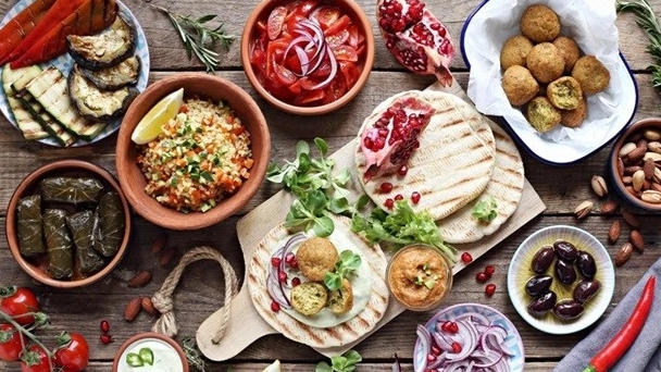 Chế độ ăn tốt nhất năm 2025 để tăng sức khỏe và phòng ngừa bệnh tật