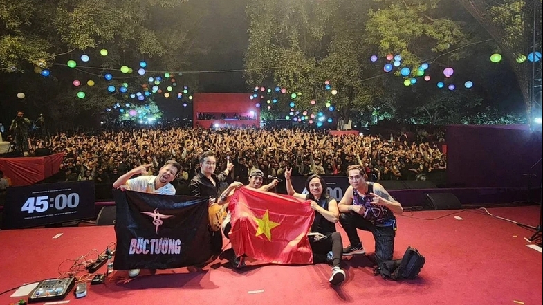 Ban nhạc Bức Tường: Viết tiếp câu chuyện 30 năm cùng rock