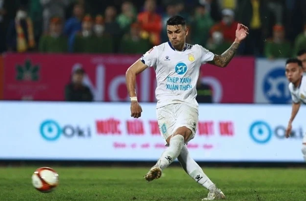 Hendrio tiết lộ lý do gia nhập Hà Nội FC Hendrio tiết lộ lý do gia nhập Hà Nội FC