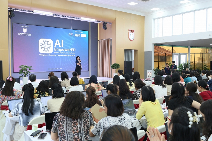 Giáo viên Thủ đô Giáo viên Thủ đô