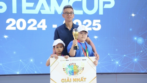 Chung kết STEAMCUP 2024 - 2025: Học sinh Hà Nội tranh tài mô phỏng cứu trợ thiên tai