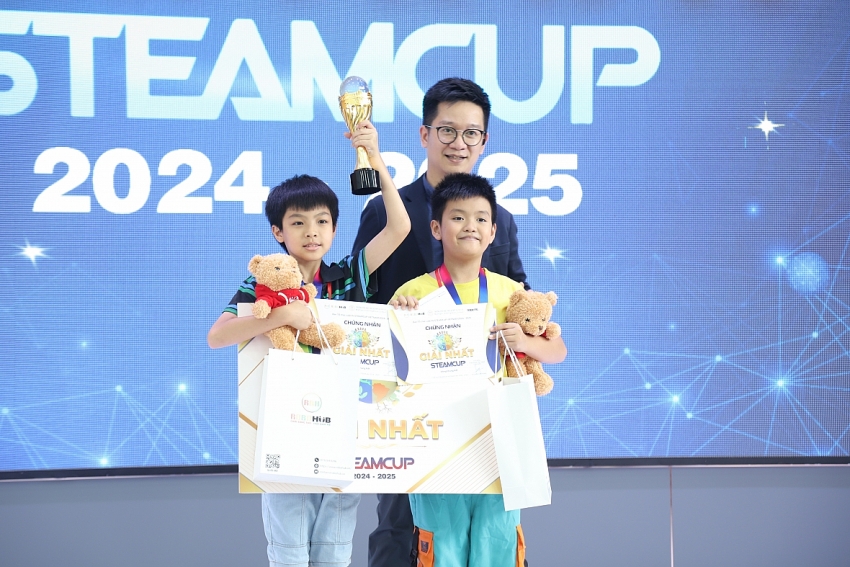 Chung kết STEAMCUP 2024 - 2025: Học sinh Hà Nội tranh tài mô phỏng cứu trợ thiên tai Chung kết STEAMCUP 2024 - 2025: Học sinh Hà Nội tranh tài mô phỏng cứu trợ thiên tai