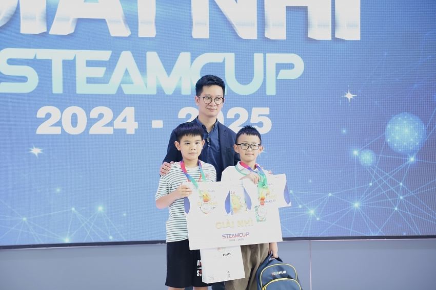 Chung kết STEAMCUP 2024 - 2025: Học sinh Hà Nội tranh tài mô phỏng cứu trợ thiên tai Chung kết STEAMCUP 2024 - 2025: Học sinh Hà Nội tranh tài mô phỏng cứu trợ thiên tai
