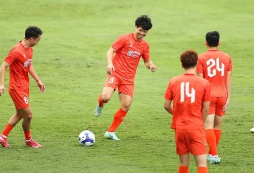 Công Phượng quyết hạ Malaysia ở giải châu Á