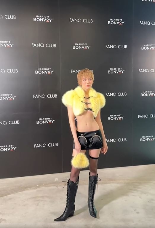 Ngọc Trinh khiến ai nấy không nhận ra trong bộ ảnh mới Ngọc Trinh khiến ai nấy không nhận ra trong bộ ảnh mới