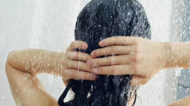 Những điều kiêng kỵ khi tắm vào mùa hè