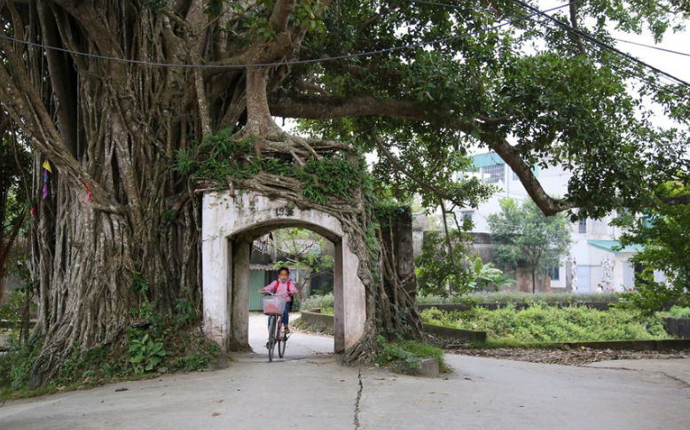 Cổng làng và ký ức văn hóa người Hà thành: Nơi thời gian dừng lại!