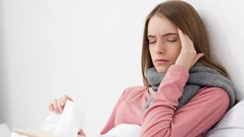 Tóc chưa khô đã đi ngủ, điều gì sẽ xảy ra?