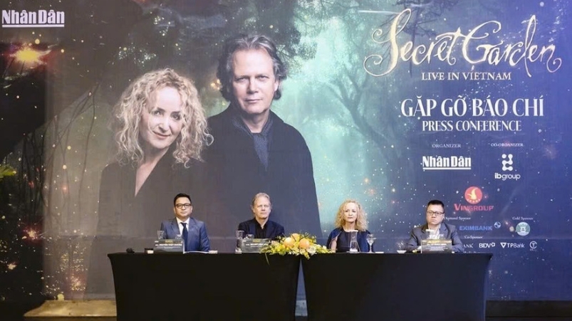 Secret Garden mở màn tour lưu diễn với đêm nhạc thiện nguyện tại Việt Nam