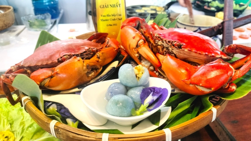 Món chè cua độc lạ tại Ngày hội Cua Cà Mau