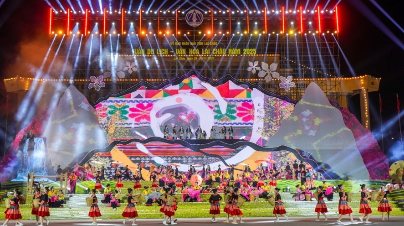 Đặc sắc đêm khai mạc Tuần Du lịch - Văn hóa Lai Châu năm 2025