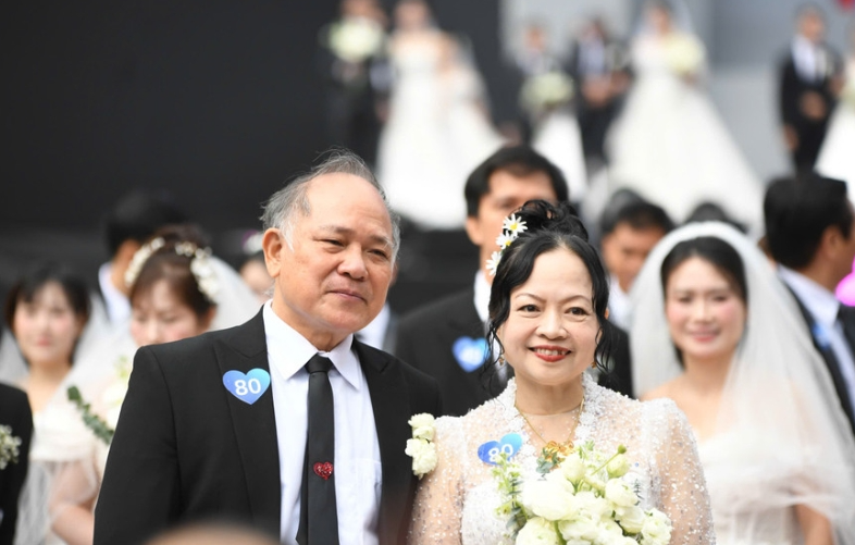 Vietnam Happy Fest 2025 mở màn rộn ràng tại Hồ Gươm Vietnam Happy Fest 2025 mở màn rộn ràng tại Hồ Gươm