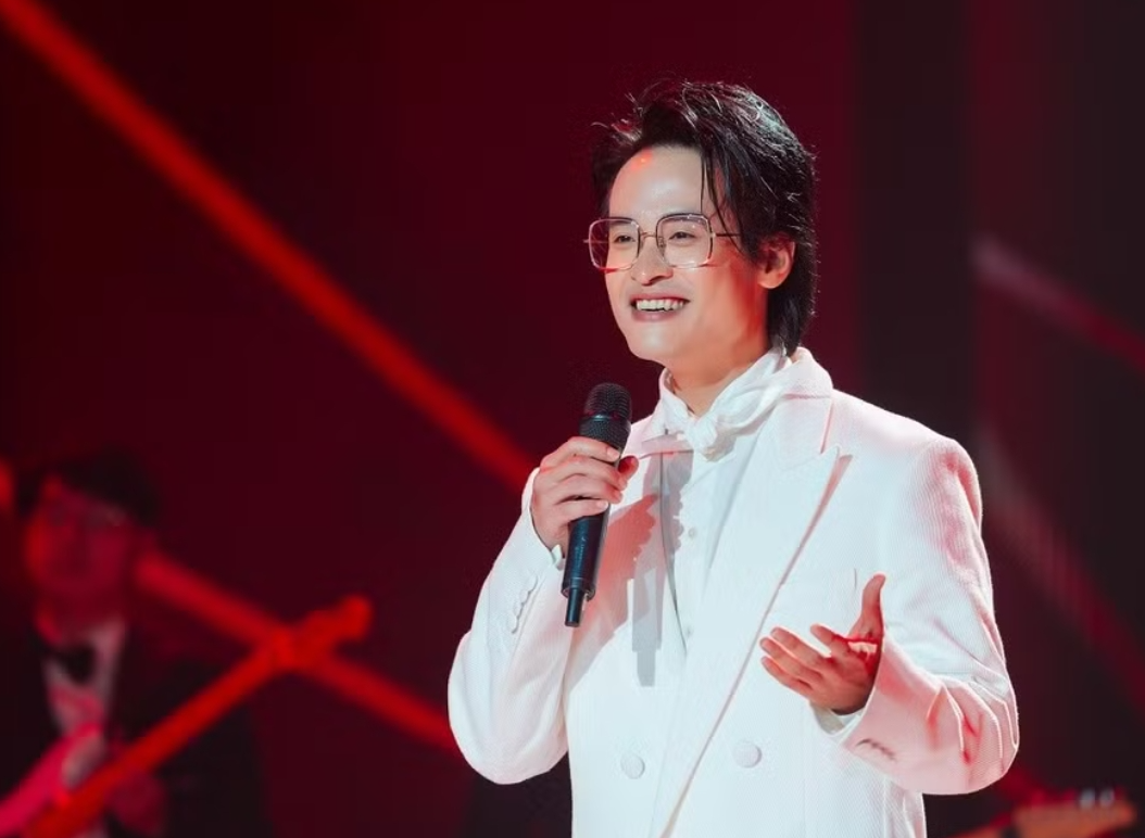 Dàn nghệ sĩ Táo quân tái ngộ trong "Cuộc hẹn với tháng Ba" Dàn nghệ sĩ Táo quân tái ngộ trong "Cuộc hẹn với tháng Ba"