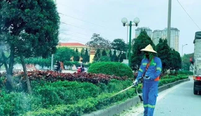 Đấu thầu vệ sinh môi trường tại Hà Nội: Điểm danh các chủ đầu tư chậm trễ