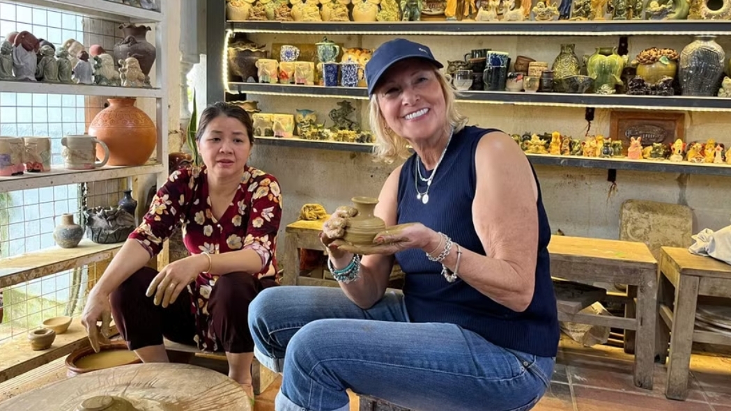 Sắc men trẻ trên nền gốm trăm năm Thanh Hà