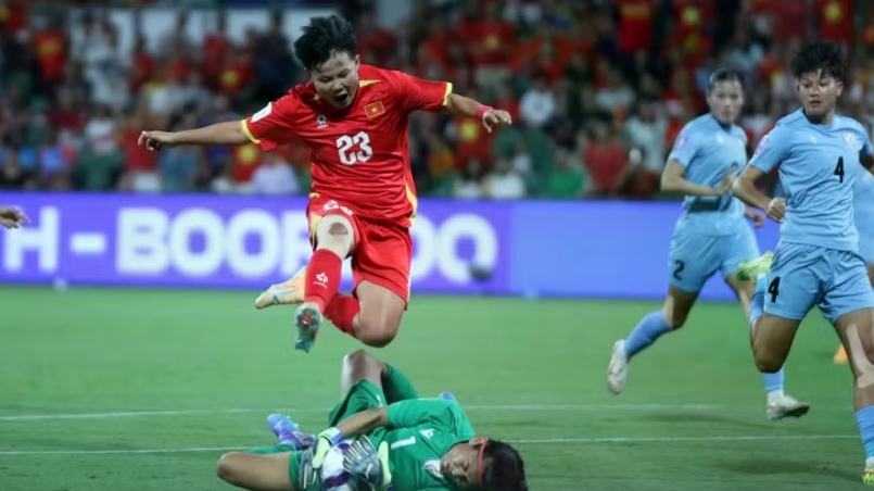 Bóng đá nữ Việt Nam: Cải tổ để không tụt hậu