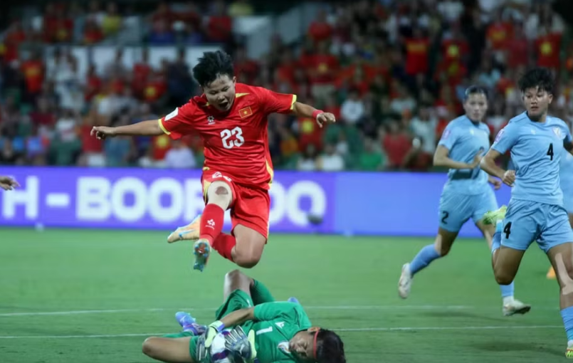 Bóng đá nữ Việt Nam: Cải tổ để không tụt hậu Bóng đá nữ Việt Nam: Cải tổ để không tụt hậu