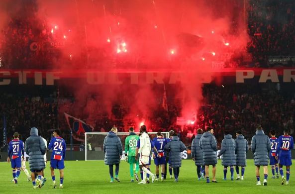 PSG chạm một tay vào ngôi vương Ligue 1