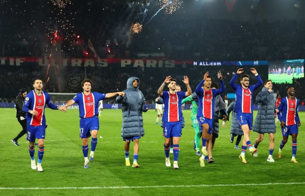 PSG chạm một tay vào ngôi vương Ligue 1