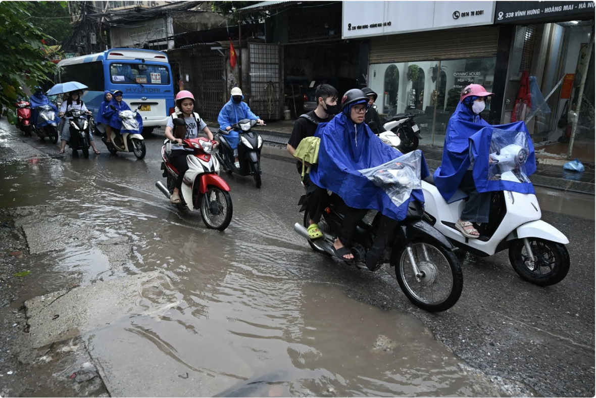 Phố Vĩnh Hưng - trục giao thông chính và quan trọng nhất của phường Vĩnh Hưng Phố Vĩnh Hưng - trục giao thông chính và quan trọng nhất của phường Vĩnh Hưng