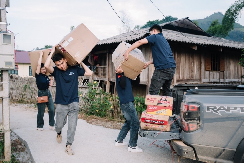 Ford Việt Nam đạt kỷ lục bán hàng 2025, vinh dự nhận Bằng khen của Thủ Tướng