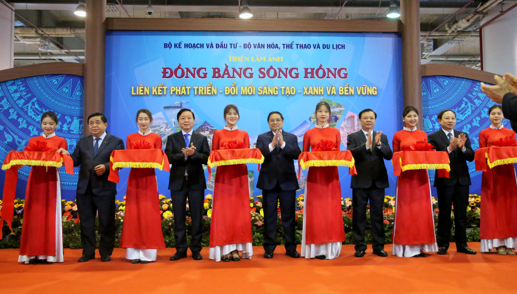 Thủ tướng chủ trì Hội nghị triển khai chương trình phát triển vùng Đồng bằng Sông Hồng - Ảnh 1.