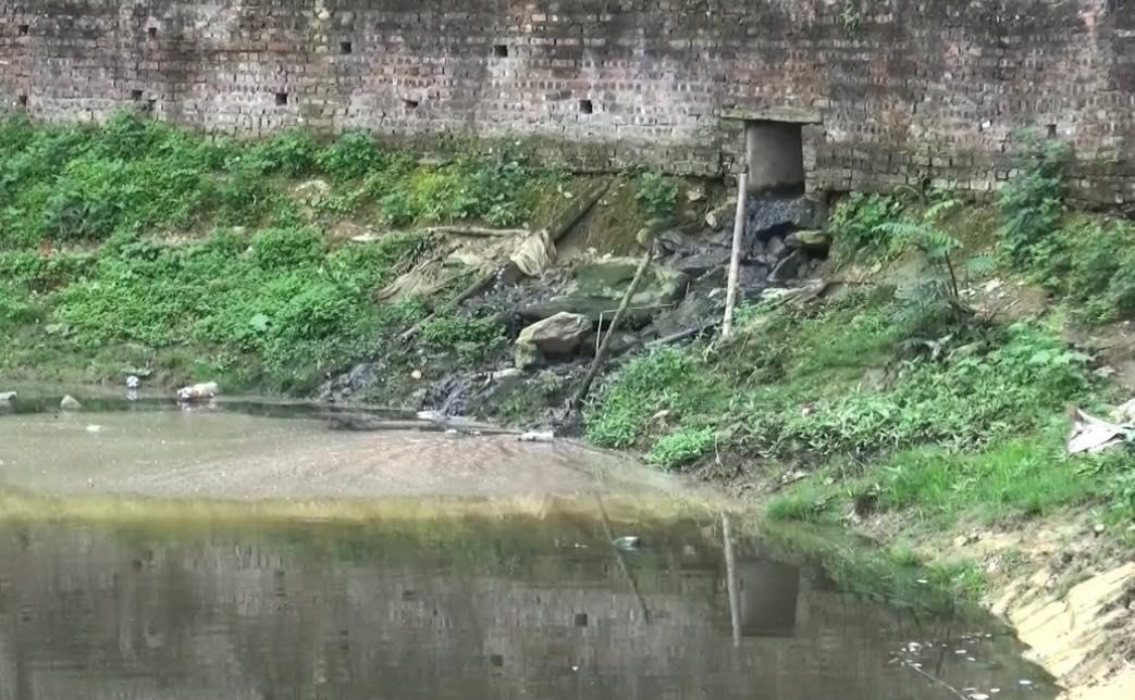 Thạch Thất (Hà Nội): Cần làm rõ những dấu hiệu “bức tử” tại hồ Đá Dựng Thạch Thất (Hà Nội): Cần làm rõ những dấu hiệu “bức tử” tại hồ Đá Dựng