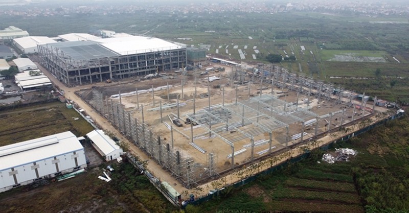 Cận cảnh dự &aacute;n nh&agrave; m&aacute;y &ocirc; t&ocirc; x&acirc;y &ldquo;chui&rdquo; ở Hưng Y&ecirc;n ảnh 9