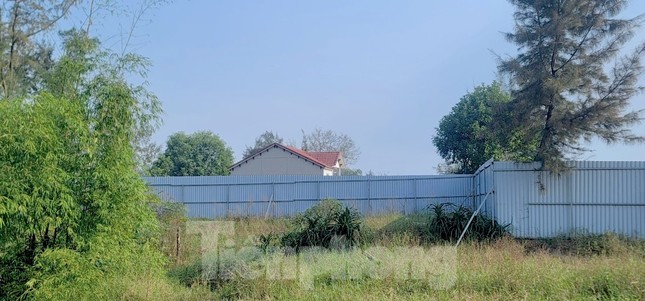 Sau 5 năm, dự &aacute;n kh&aacute;ch sạn, biệt thự hơn 240 tỷ đồng ở H&agrave; Tĩnh vẫn l&agrave; b&atilde;i đất trống ảnh 1