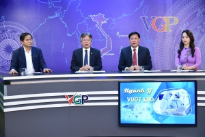 CẬP NHẬT: Tọa đàm "Ngành y vượt khó"