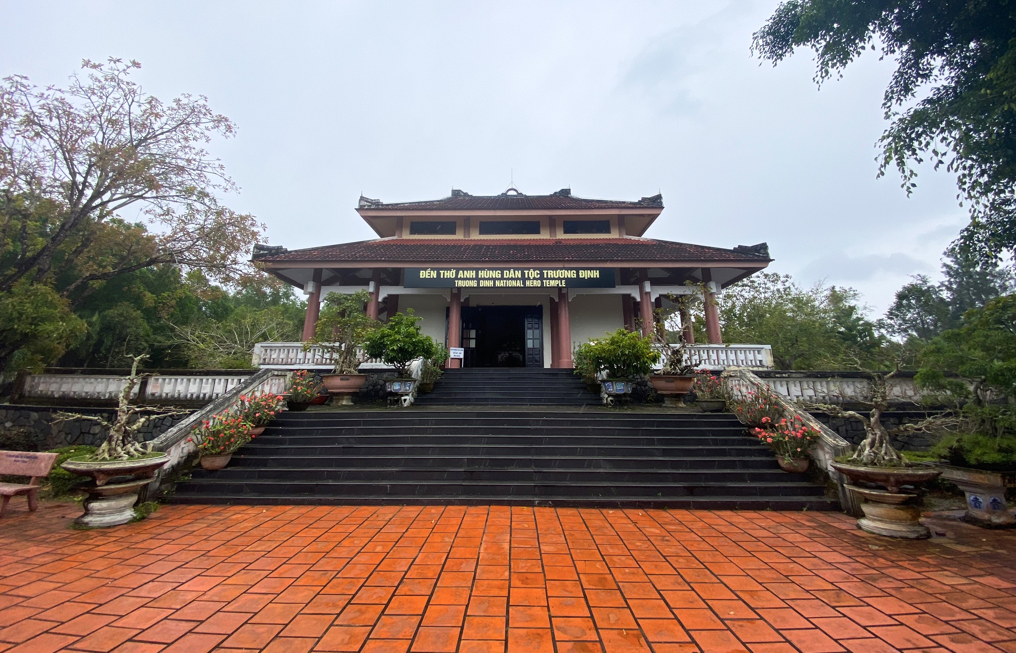 Quảng Ngãi: Đền thờ Trương Định được xếp hạng Di tích quốc gia - Ảnh 1.