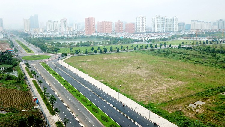 Minh bạch thông tin đất đai để giảm bức xúc, tham nhũng Có những nơi, giá đất trước và sau khi có dự án chênh lệch từ 50 - 700 lần. Ảnh minh họa: Tiên Giang