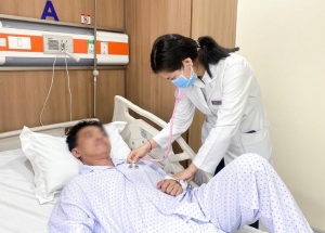 Người đàn ông hôn mê sau khi bỏ bữa sáng, bác sĩ phát hiện bệnh hiếm