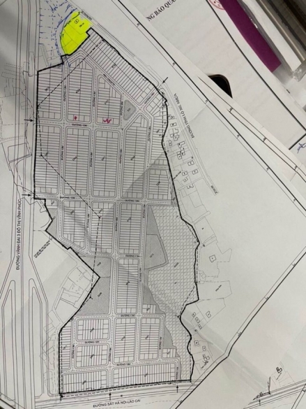 Công ty bê tông bị tố dùng bãi đất trống huy động tiền của nhà đầu tư