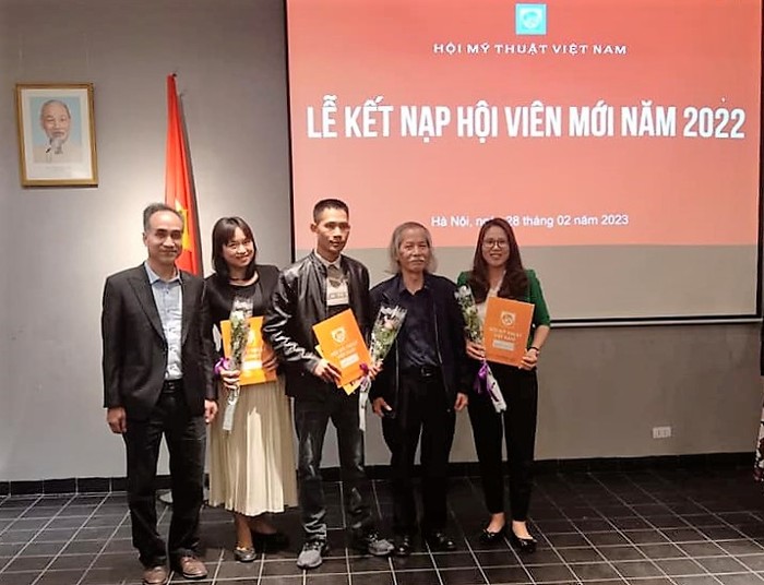 Họa sỹ Lý Dược và đề tài dân tộc miền núi Họa sỹ Lý Dược và đề tài dân tộc miền núi ảnh 1