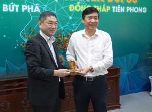 Chủ tịch UBND tỉnh Phạm Thiện Nghĩa tiếp và làm việc với đoàn công tác ADB