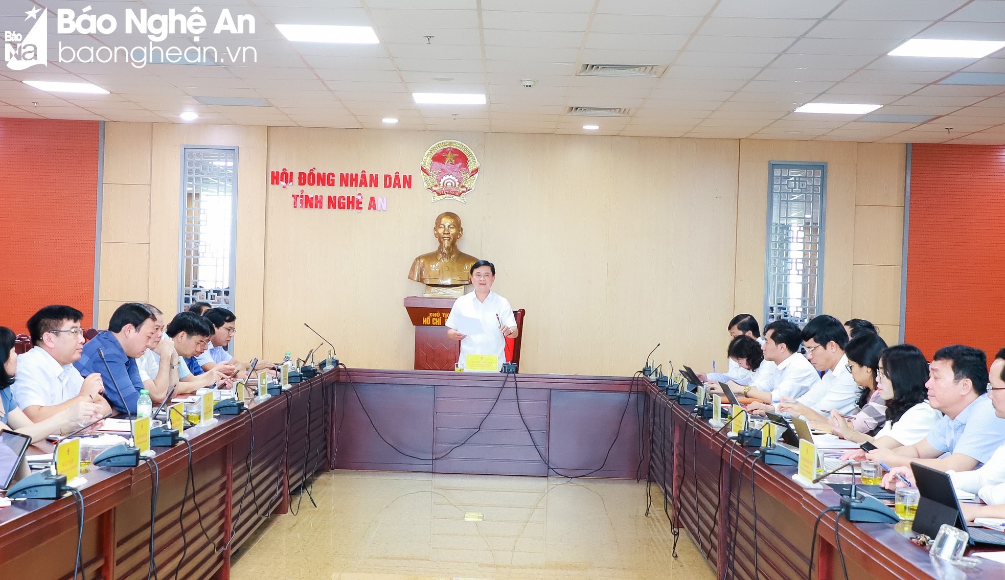 Thống nhất chuyển sinh hoạt tổ đối với 2 đại biểu HĐND tỉnh Nghệ An Thống nhất chuyển sinh hoạt tổ đối với 2 đại biểu HĐND tỉnh Nghệ An ảnh 1