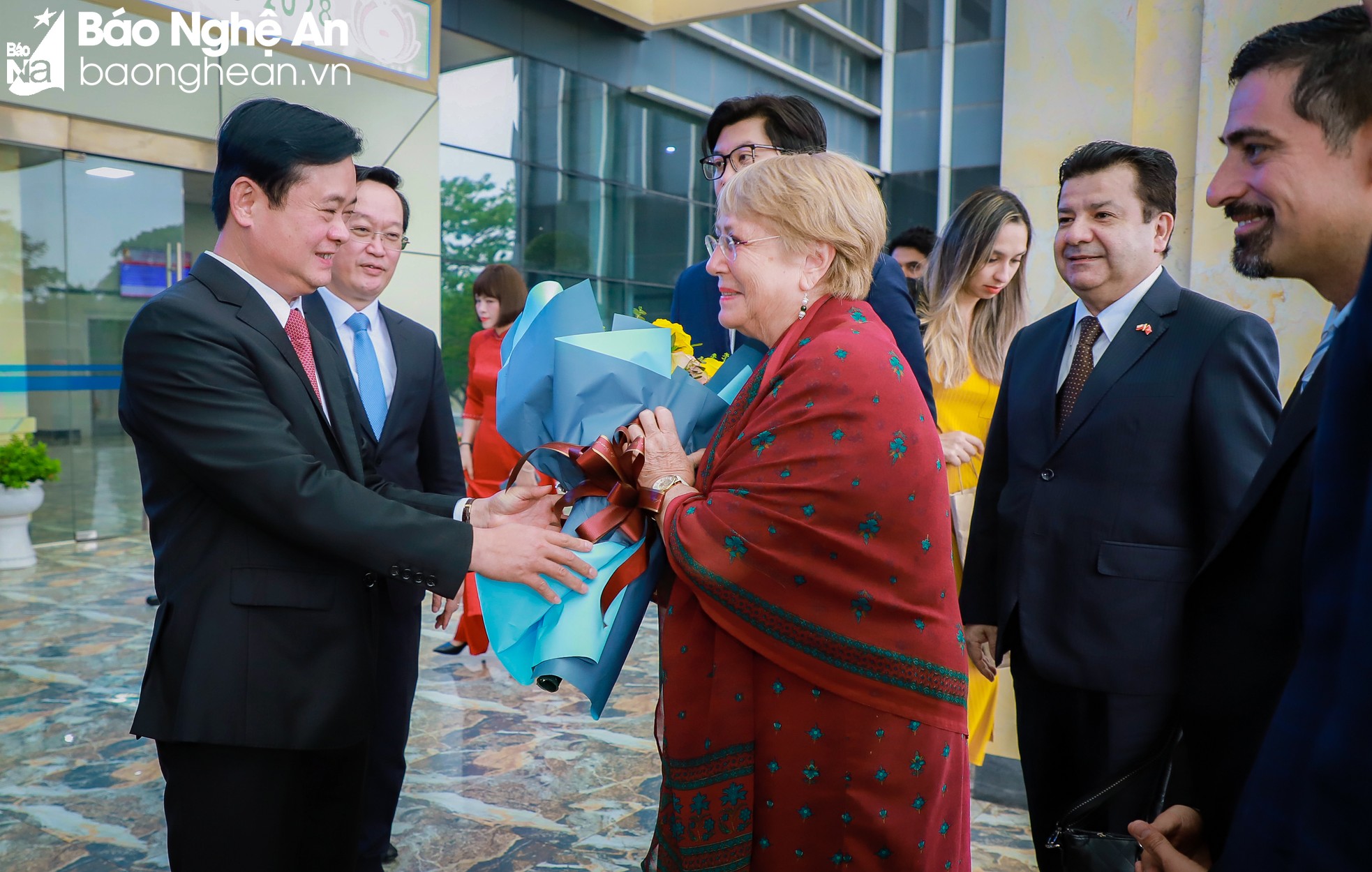 Bí thư Tỉnh ủy Nghệ An Thái Thanh Quý tiếp cựu Tổng thống Chile Michelle Bachelet Bí thư Tỉnh ủy Nghệ An Thái Thanh Quý tiếp cựu Tổng thống Chile Michelle Bachelet ảnh 1