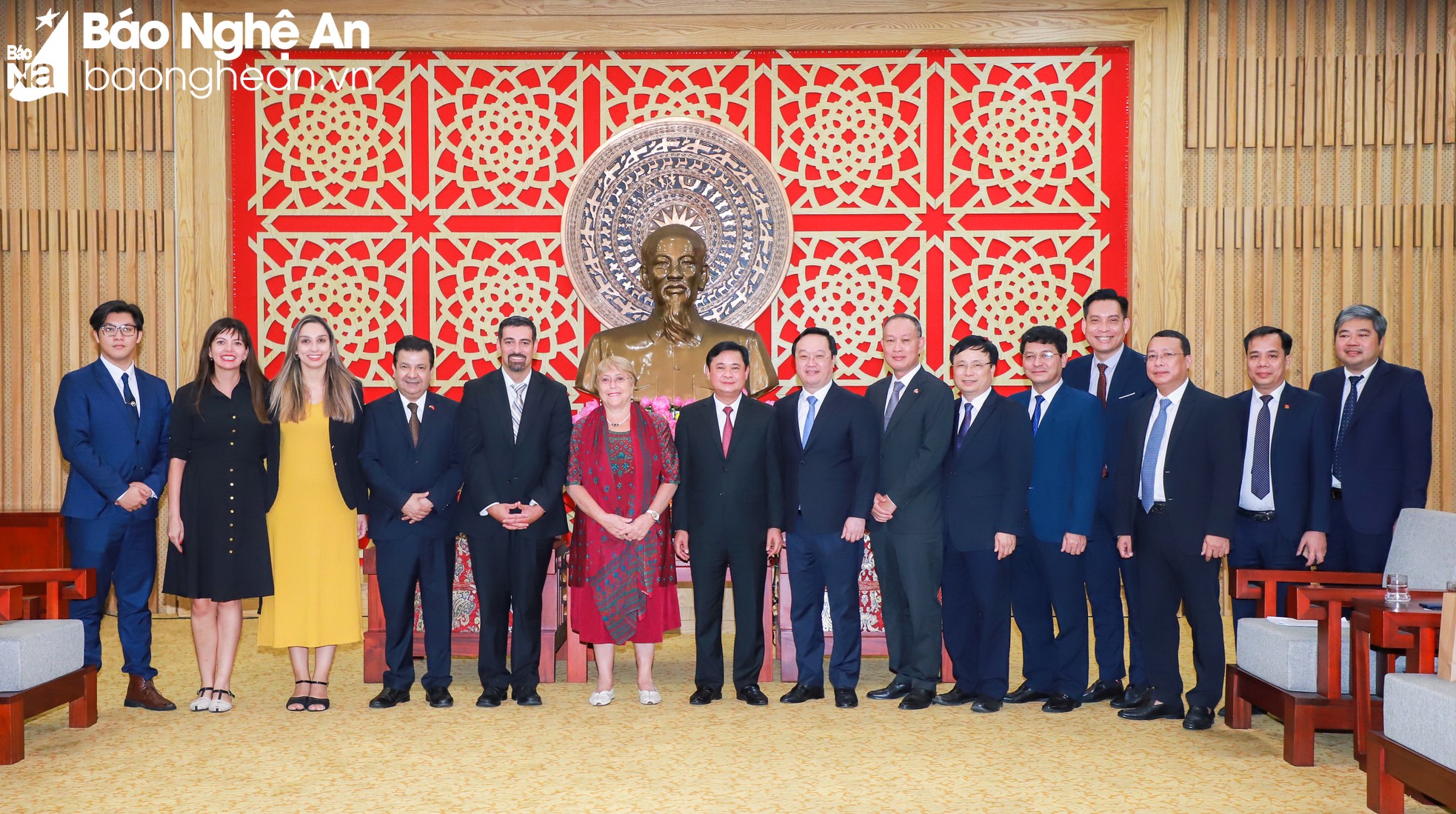 Bí thư Tỉnh ủy Nghệ An Thái Thanh Quý tiếp cựu Tổng thống Chile Michelle Bachelet Bí thư Tỉnh ủy Nghệ An Thái Thanh Quý tiếp cựu Tổng thống Chile Michelle Bachelet ảnh 9